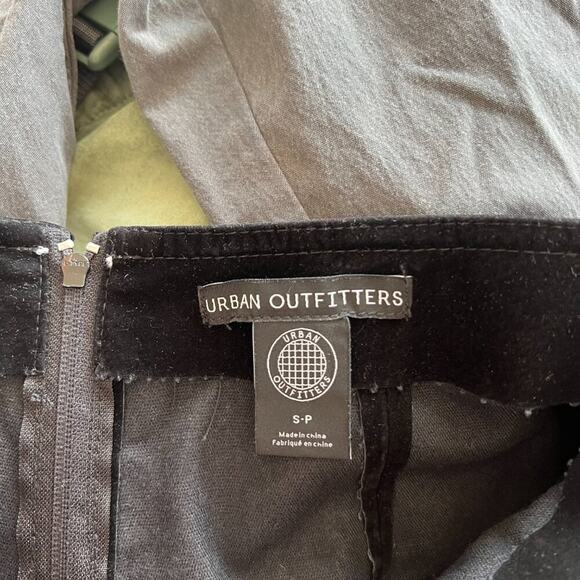 Urban Outfitters Black Velvet Contrast Stitch Mini Skort - Picture 3 of 4